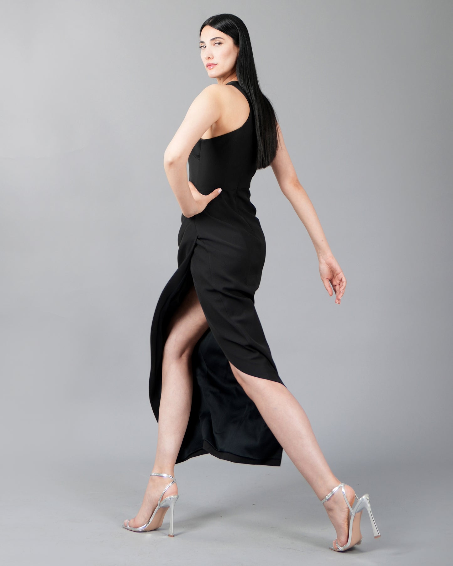 Elegant Asymmetric Halter Neck Maxi Dress With Side Slit