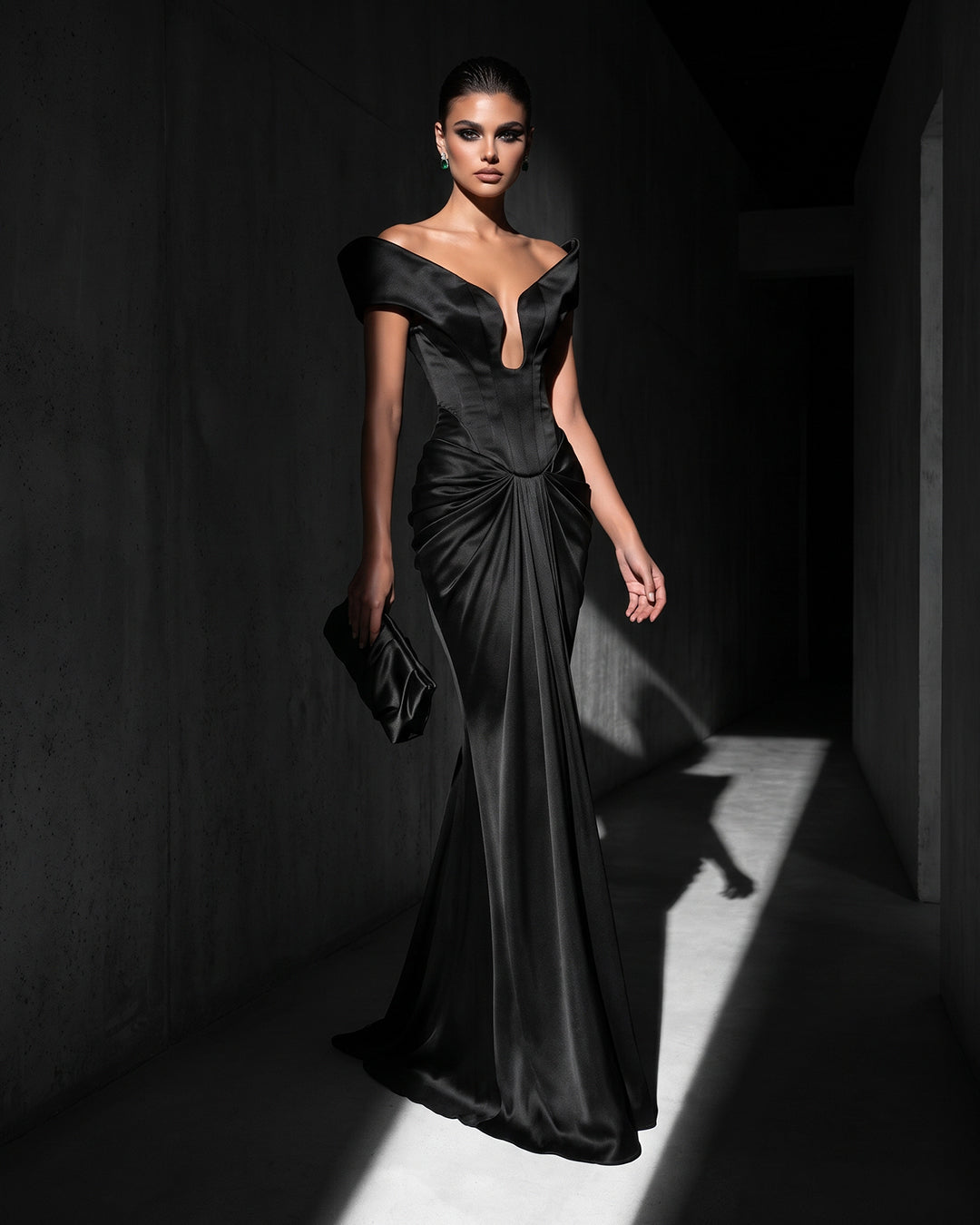 NOIR SCULPTED CORSET MERMAID GOWN