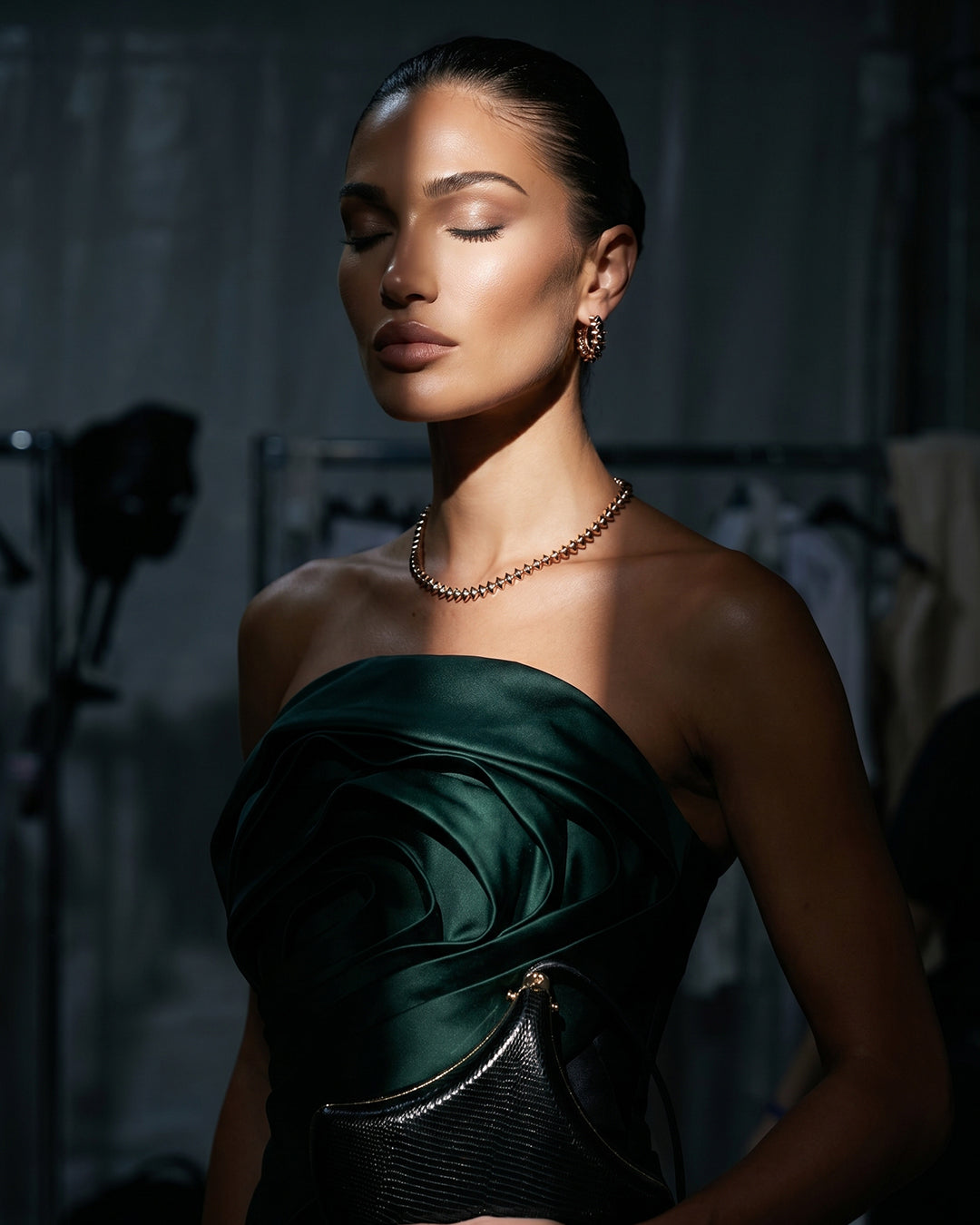 EMERALD ROSETTE COLUMN GOWN